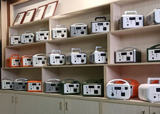 LFP Lithium Ion Power Station For Charging Smartphone Photovoltaic Power Generation